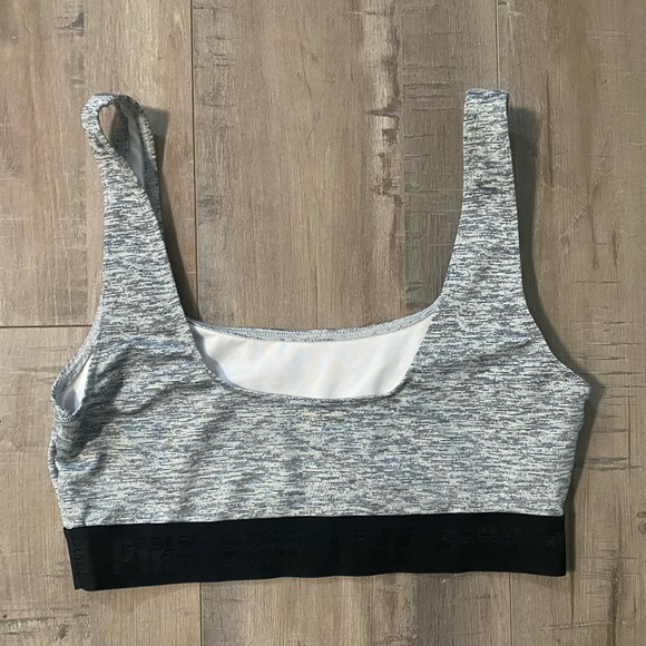 VICTORIA’S SECRET PINK Sports bra - Picture 3 of 4